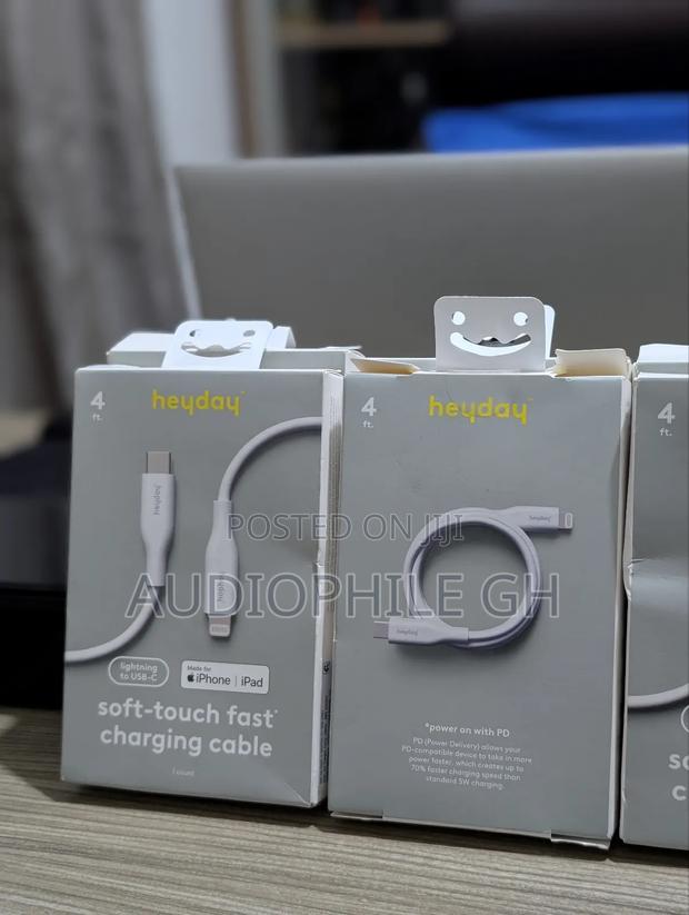 Heyday 4' Lightning to Usb-C 60w Silicone Charging Cable · Photo 4
