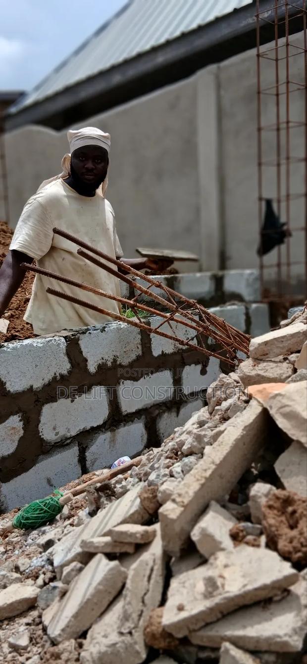 Are You Urgently Looking for Experienced Mason? · Photo 5