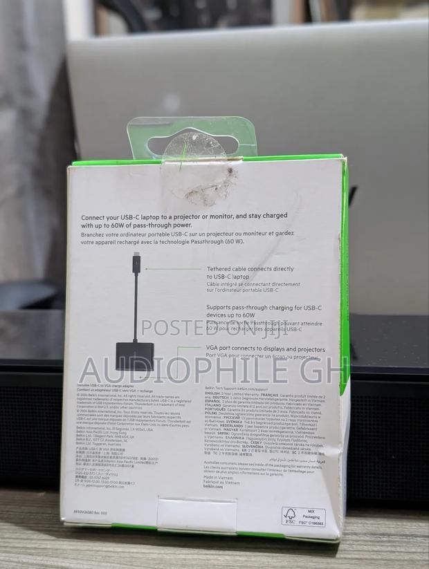 Belkin Usb-c To Vga + Charge Adapter · Photo 2