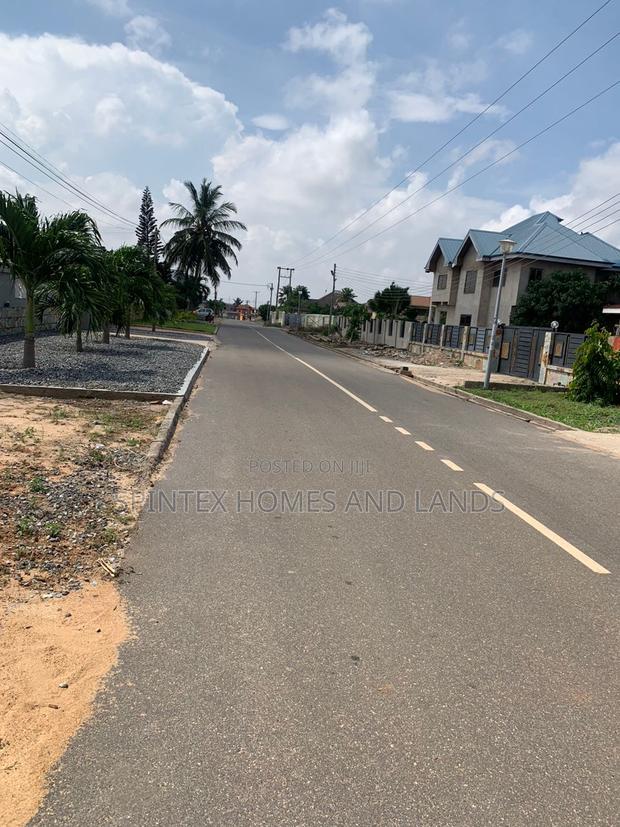 One Plot for Sale in Spintex HFC Estate Size 70/100 · Photo 1