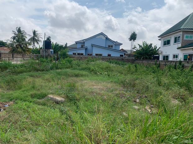 One Plot for Sale in Spintex HFC Estate Size 70/100 · Photo 5