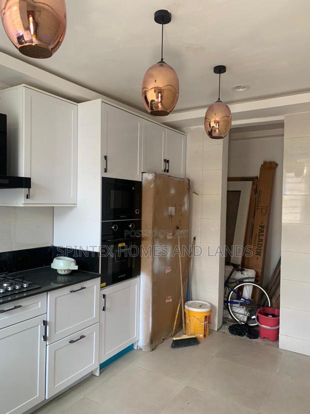 3bdrm Mansion in Community 18 Block, Spintex for sale · Photo 2