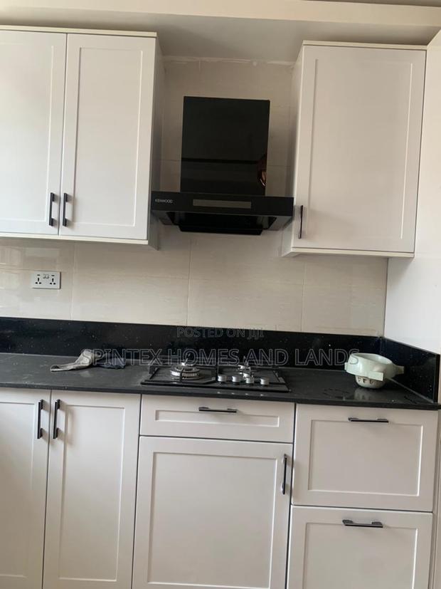 3bdrm Mansion in Community 18 Block, Spintex for sale · Photo 3