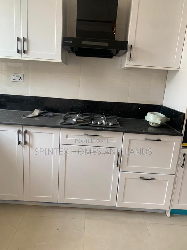 3bdrm Mansion in Community 18 Block, Spintex for sale · Photo 4