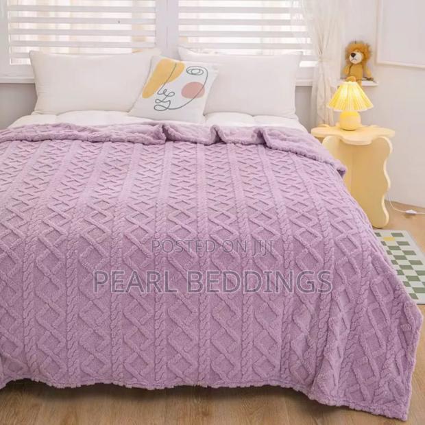 Luxurious Stripped Throw Blanket Available in Many Colors · Photo 7