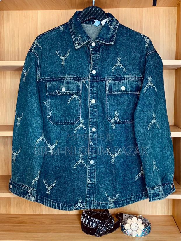 Original Denim Jeans Jacket Available in Stock · Photo 1