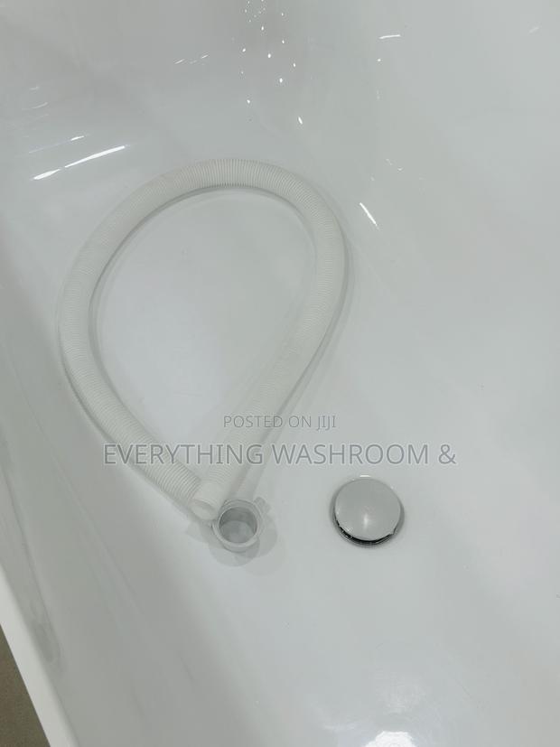 White Bathtub_ceramic Bathtub_straight Bath With Accessories · Photo 5