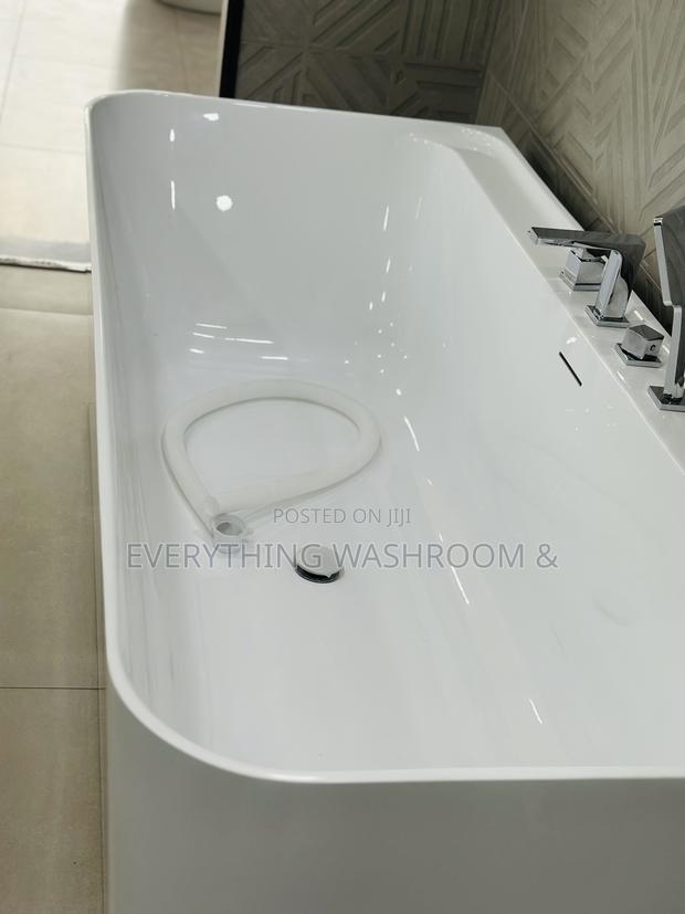 White Bathtub_ceramic Bathtub_straight Bath With Accessories · Photo 4