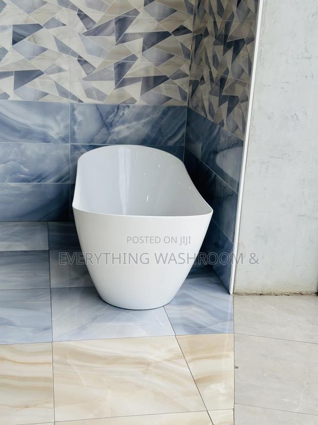 Free Standing Bathtub_white Bathtub_bathtub With Accessories · Photo 2