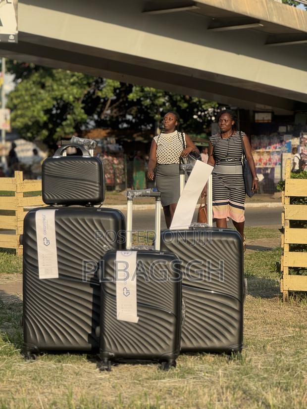 Four in One Luggage Large 28 ,Medium 24 Small 20 Cosmetic 13 · Photo 2