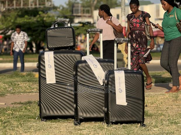 Four in One Luggage Large 28 ,Medium 24 Small 20 Cosmetic 13 · Photo 1