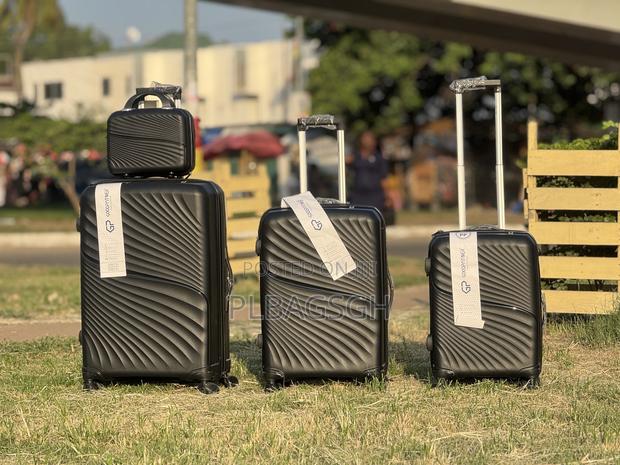 Four in One Luggage Large 28 ,Medium 24 Small 20 Cosmetic 13 · Photo 3