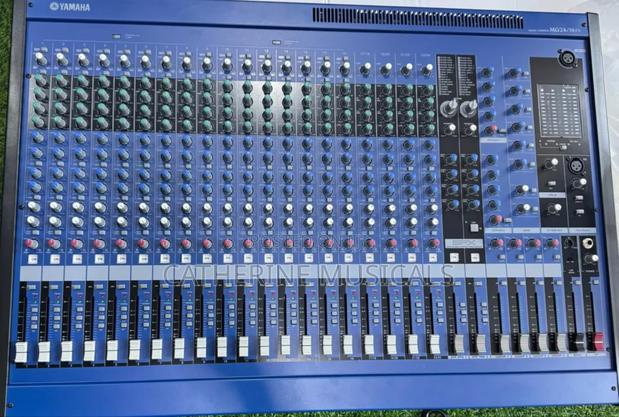 Yamaha Mg 240- 24 Channel Raw Mixer · Photo 4