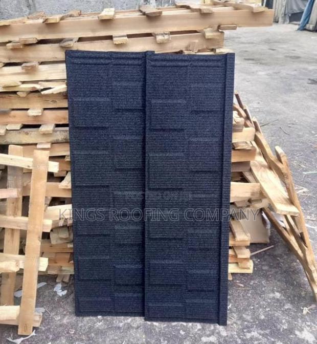Beautifully Made Shingle Roofing Tiles · Photo 1