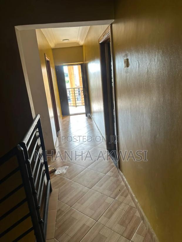 4bdrm House in Community 16, Tema Metropolitan for rent · Photo 6