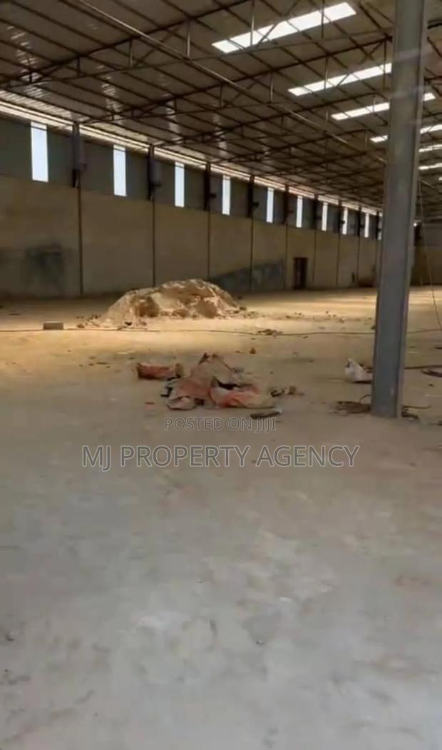 3600 Sqm Warehouse At Tema · Photo 3