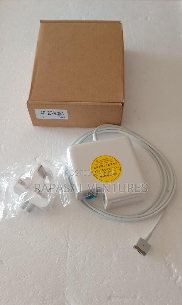 Apple Macbook 20v 4.25a 85w T Type Adapter · Photo 2