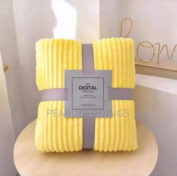 Quality Luxurious Stripped Throw Blanket Available in Colors · Photo 6