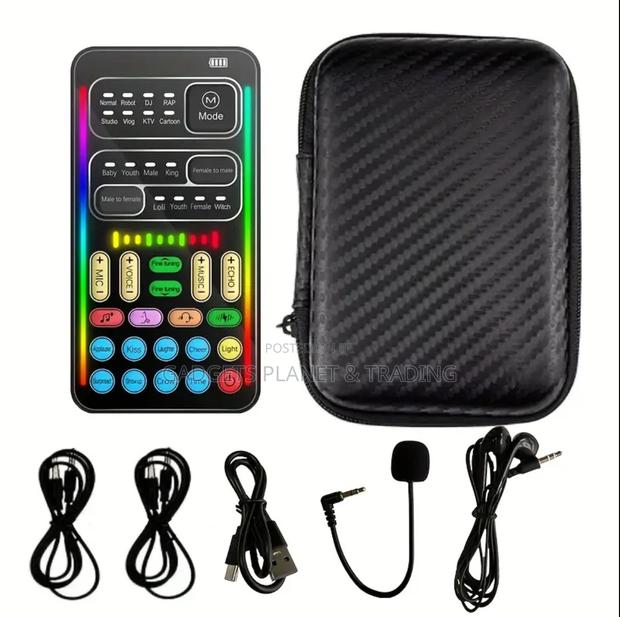 New I9 Multi-functional Voice Changer With 8 Sound Effects · Photo 1