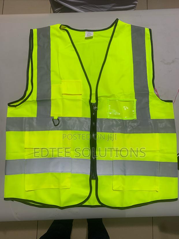 Safety Vest - Reflector · Photo 1