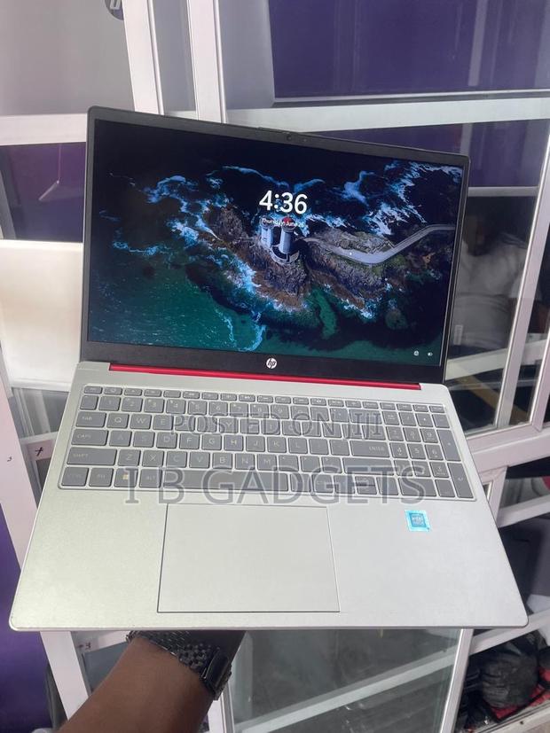 Laptop HP 15 4GB Intel Core i5 SSD 128GB · Photo 1