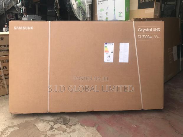 Smart Tizen Samsung Europe 2024 Crystal Uhd Ue65du7172 · Photo 1