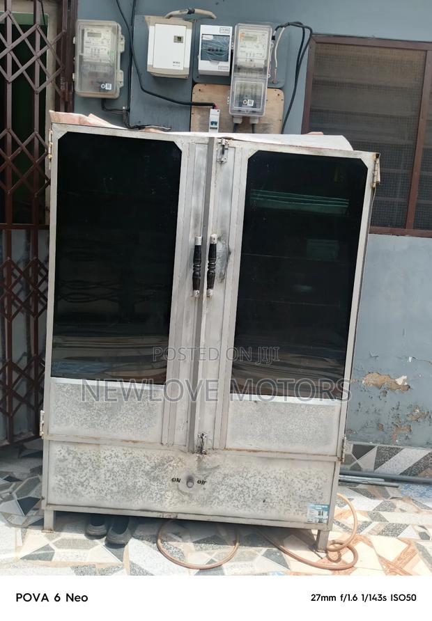 Slightly Used Oven For Sale · Photo 1