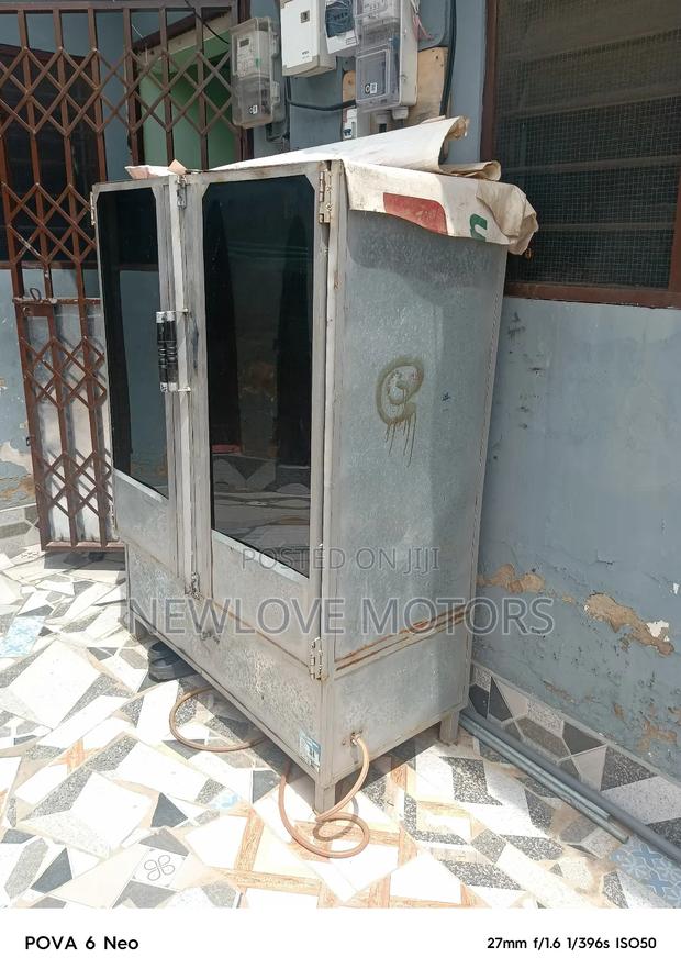 Slightly Used Oven For Sale · Photo 2