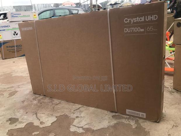 Samsung Crystal Ai Processor 65” 2024 Ue65du7172 Smart Tv · Photo 2