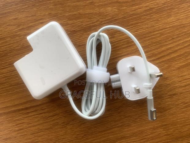 Apple Pro(Magsafe 85w)