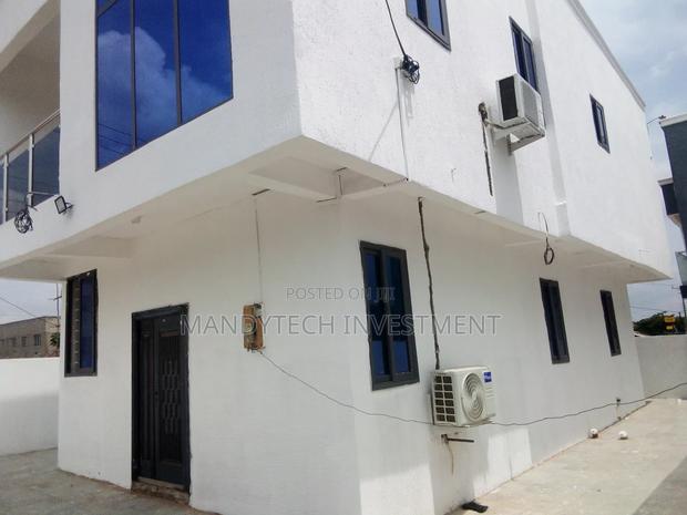 2bdrm Duplex in Lake Side Estate for sale · Photo 6