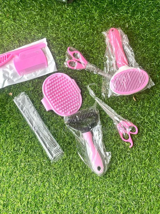 10 in 1 Dog Bath and Grooming Set · Photo 2