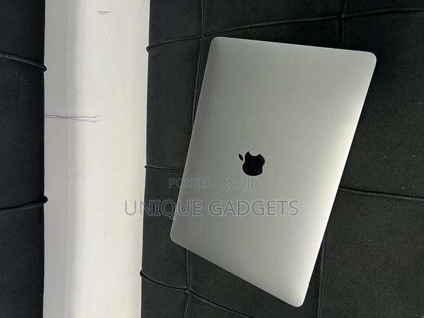 Laptop Apple MacBook Pro 2019 8GB Intel Core i5 SSD 256GB · Photo 6