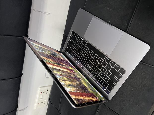 Laptop Apple MacBook Pro 2019 8GB Intel Core i5 SSD 256GB · Photo 4