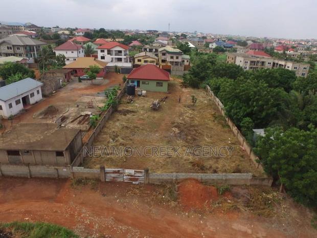 2bdrm Bungalow in Amrahia Toll Booth, Malejor for sale · Photo 2