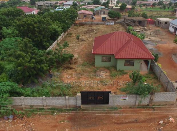 2bdrm Bungalow in Amrahia Toll Booth, Malejor for sale · Photo 1