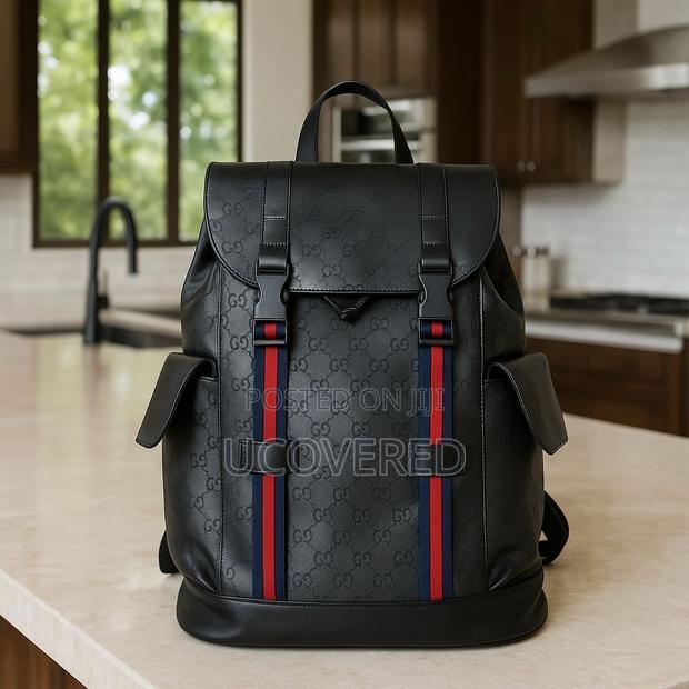 Vintage Leather Travel Backpack Fit 15.6 Laptop Waterproof · Photo 4