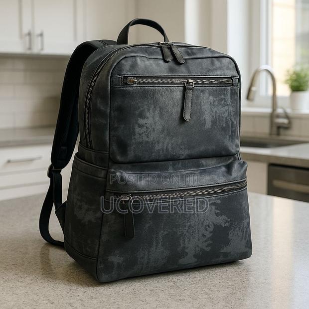 Vintage Leather Travel Backpack Fit 15.6 Laptop Waterproof · Photo 7