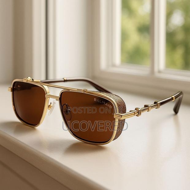 Designer Square Shaped Sunglasses Eyewear Kit · Photo 3