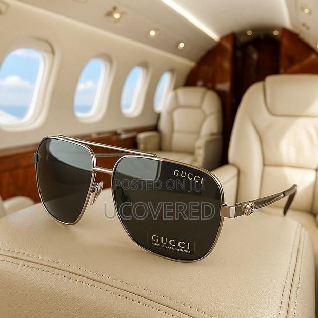 Designer Square Shaped Sunglasses Eyewear Kit · Photo 4