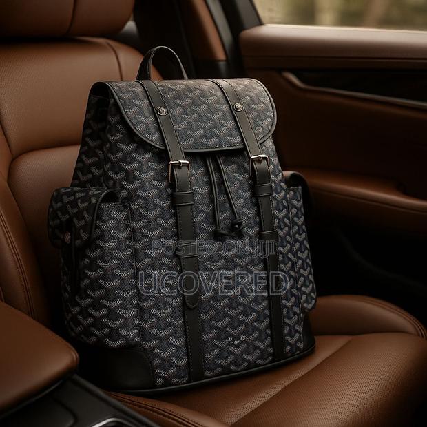 Goyard Unisex Backpack Luxury Anti-Theft Waterproof Bag · Photo 2