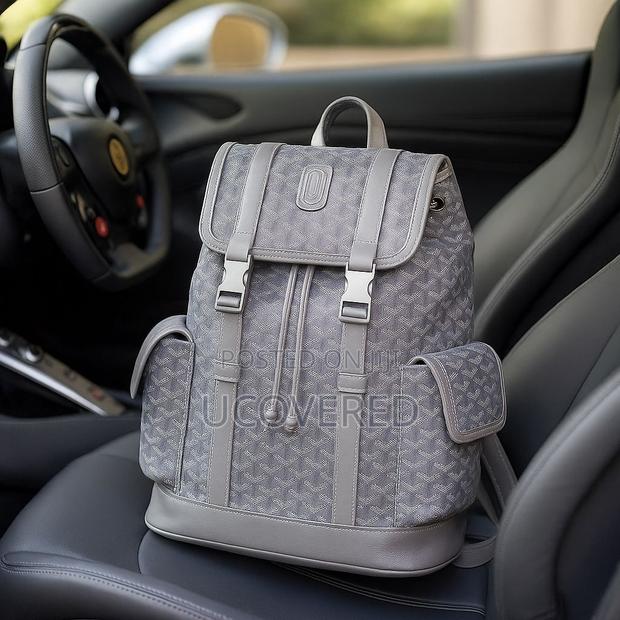 Goyard Unisex Backpack Luxury Anti-Theft Waterproof Bag · Photo 5