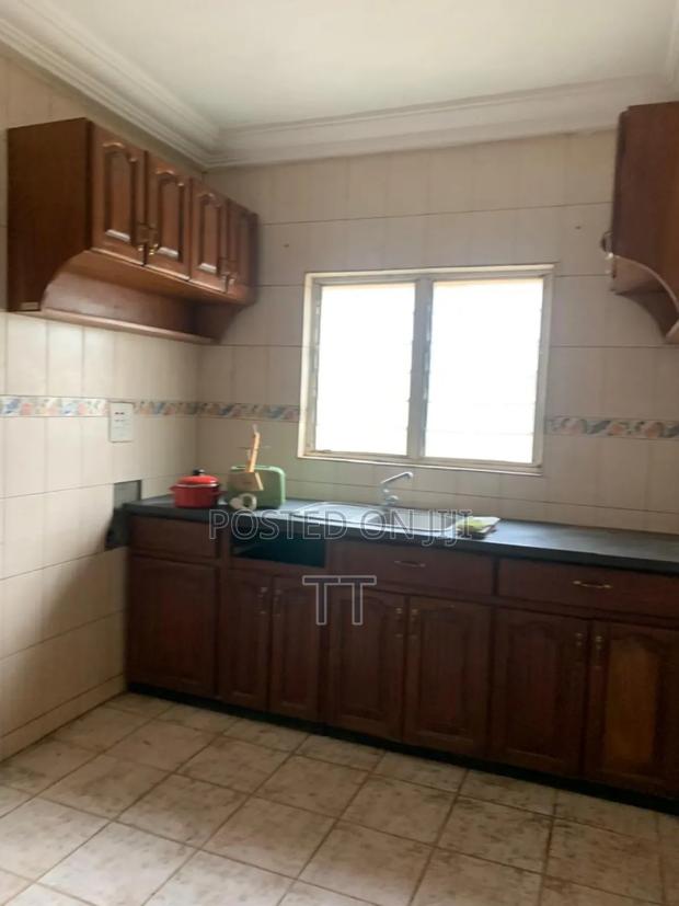 4bdrm House in Baatsona Total Close for rent · Photo 3