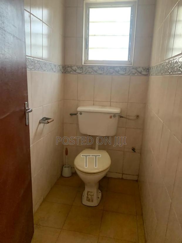 4bdrm House in Baatsona Total Close for rent · Photo 6