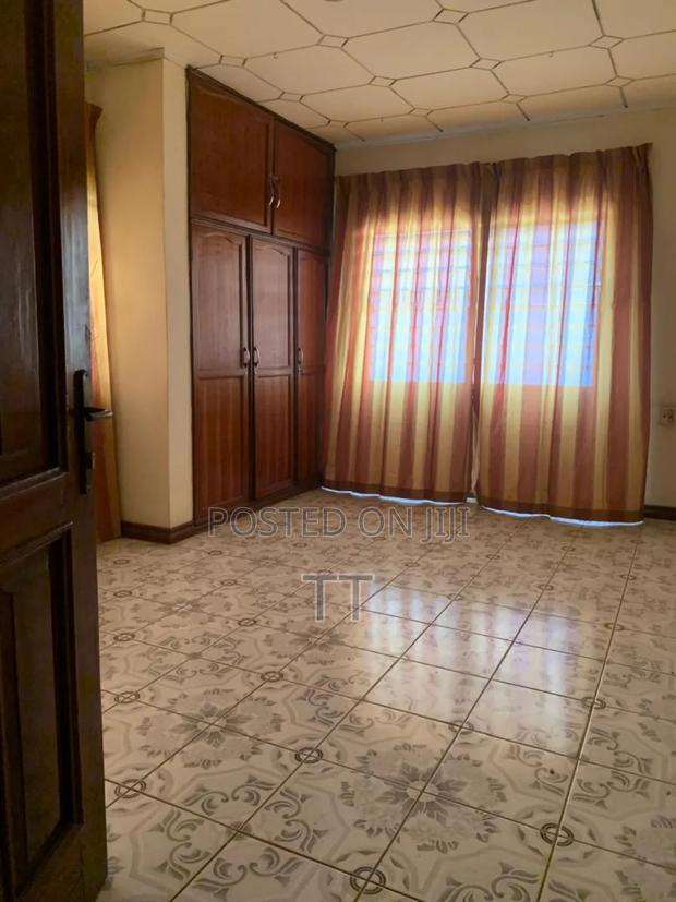 4bdrm House in Baatsona Total Close for rent · Photo 7