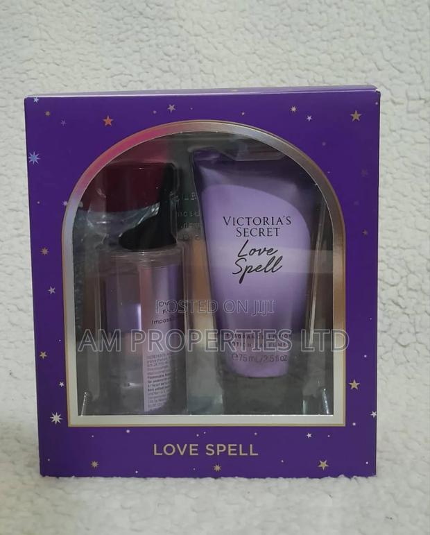 Victoria's Secret Travel Size Duo Set · Photo 4