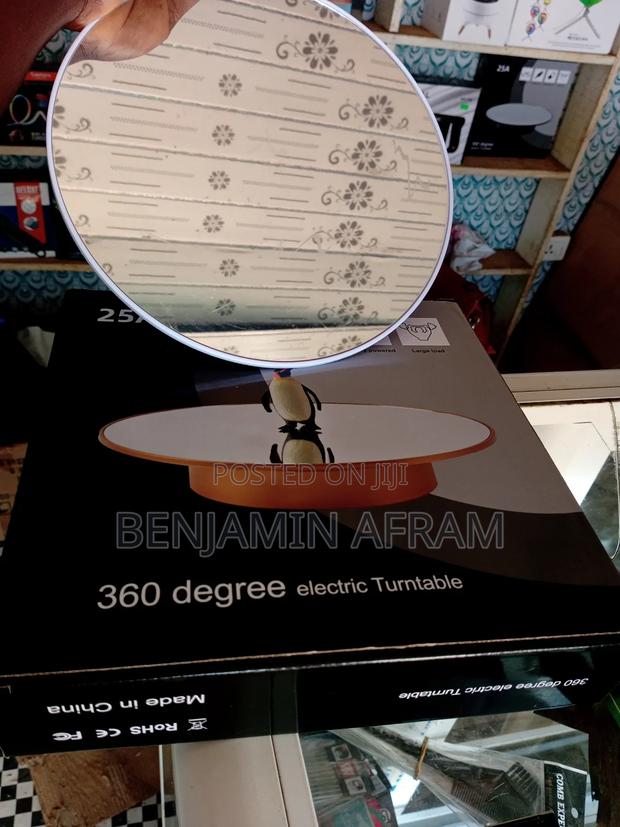 Turning Table 360° · Photo 3