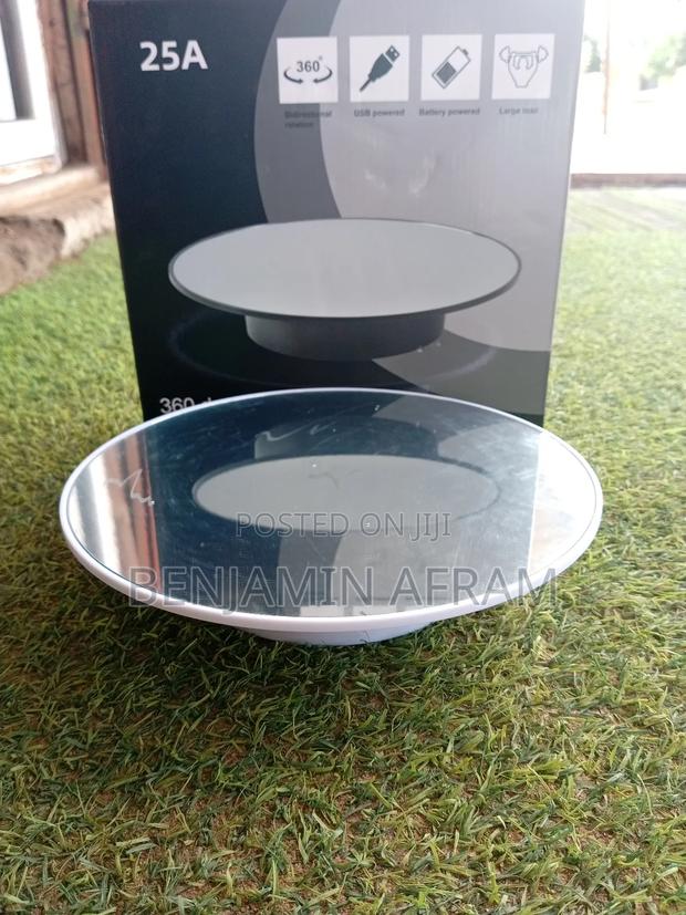 Electric Rechargeable Table Turner 360° · Photo 3