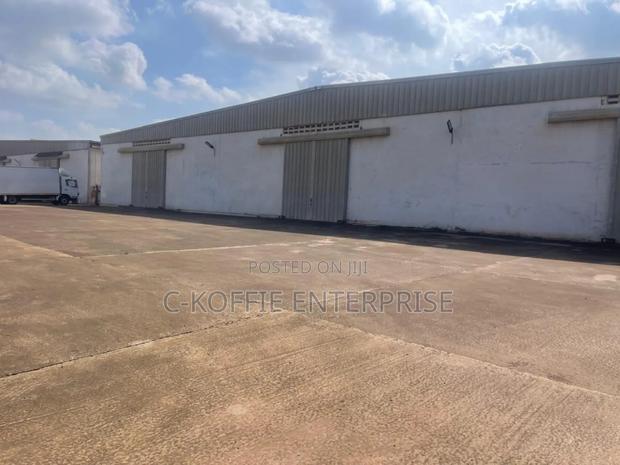 3,500 SQM at Tema 4 Rent · Photo 2