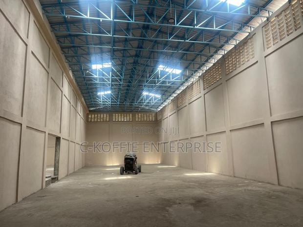 2,200 SQM Wrehouse at North Kaneshie Industrial Area 4 Rent · Photo 3